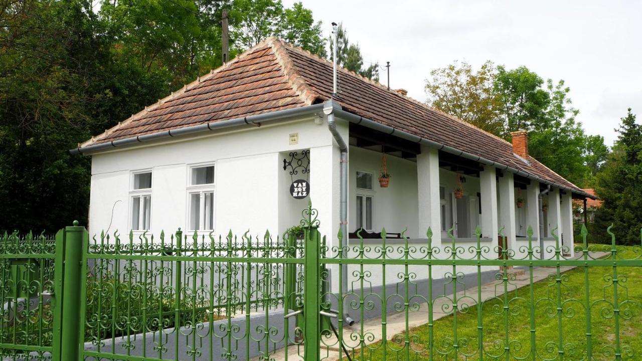 Van Egy Haz Villa Erdohorvati Exteriör bild